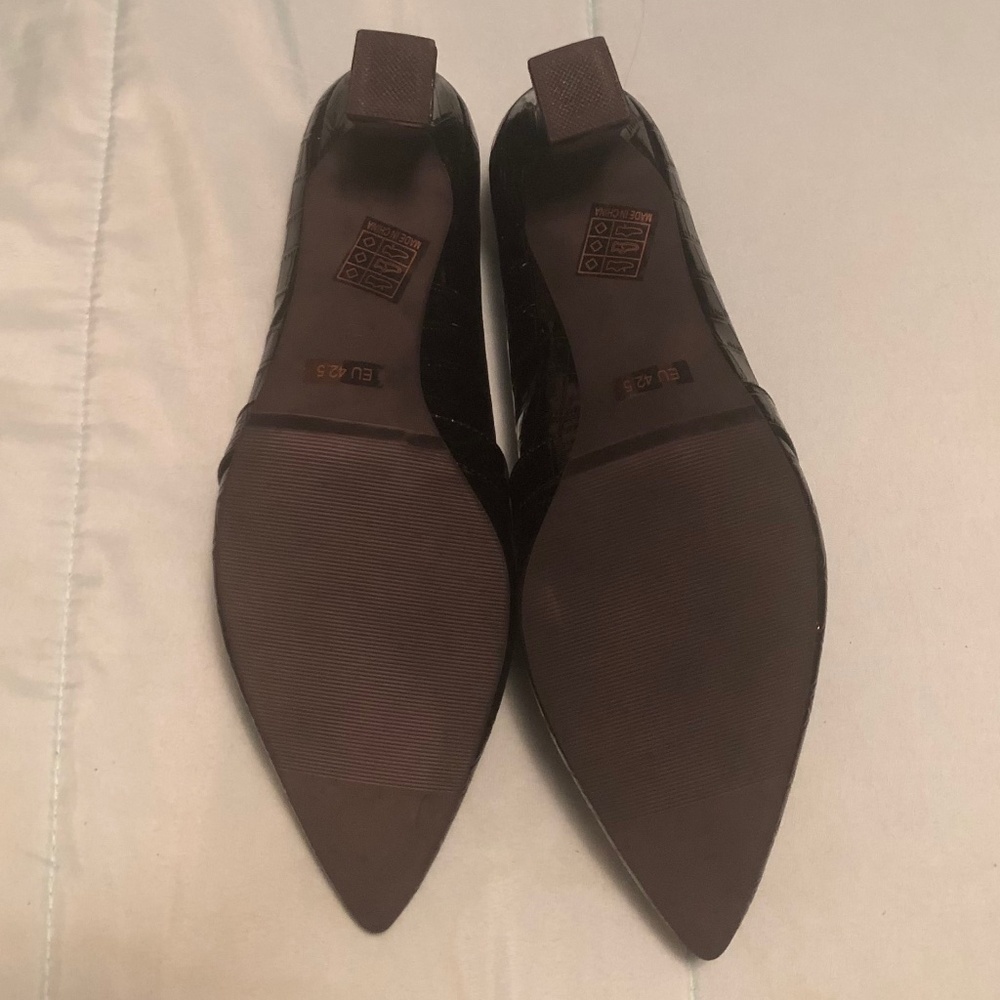 NWOT Black 3 inch high heels (Size 10 1/2) - Picture 2 of 7
